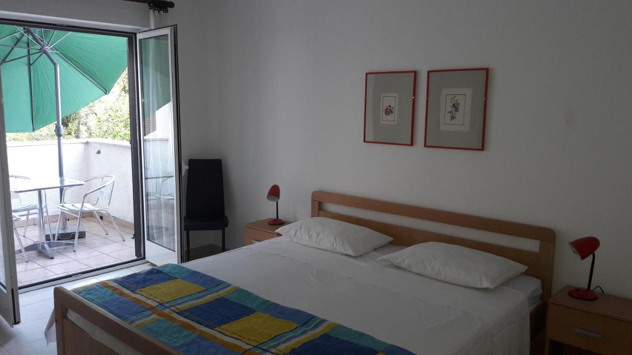 Apartment Elinor 2 Rovinj Exterior photo